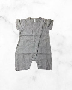 ira loves mae ♡ 12-24 mo ♡ grey snap romper