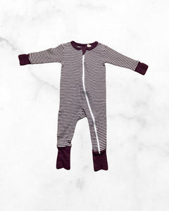 parade organics ♡ 6-12 mo ♡ maroon striped zip sleeper