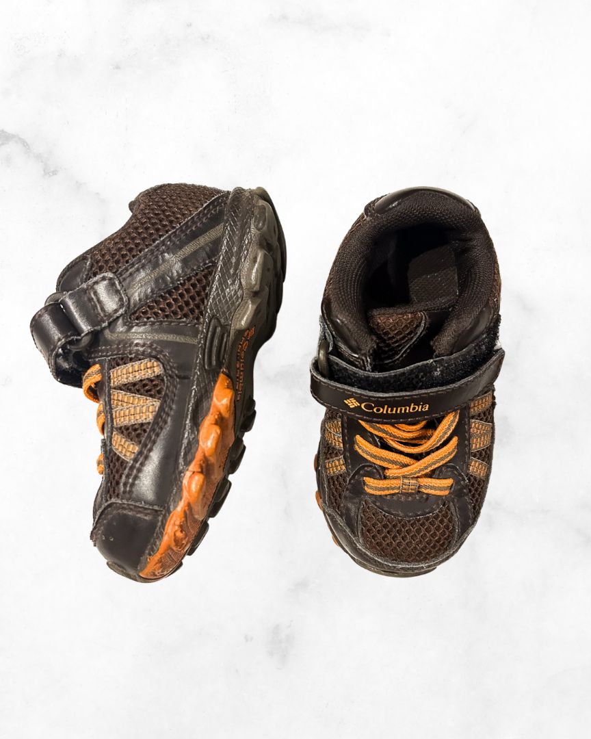 columbia ♡ 6 ♡ velcro sneakers