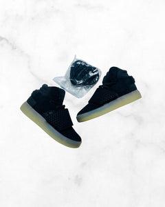 adidas ♡ 7 ♡ black tubular invader str