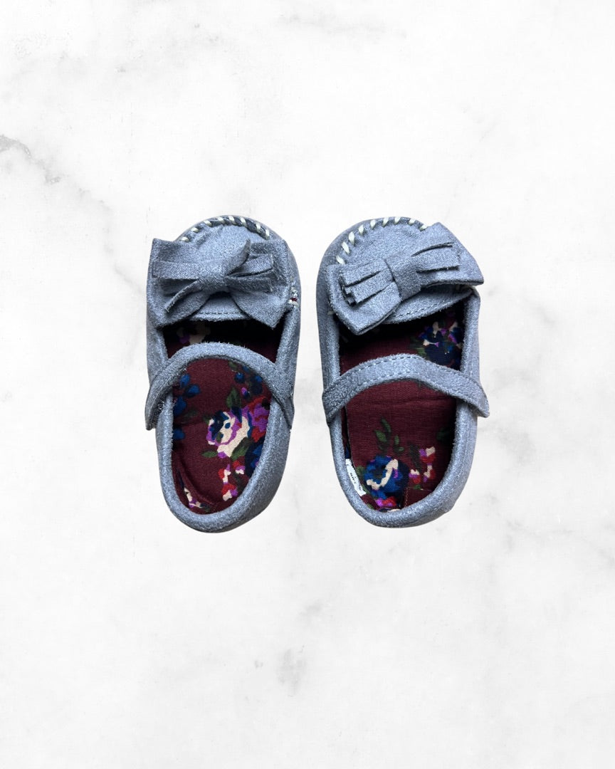 unknown ♡ 2 ♡ grey soft sole faux suede moccasins
