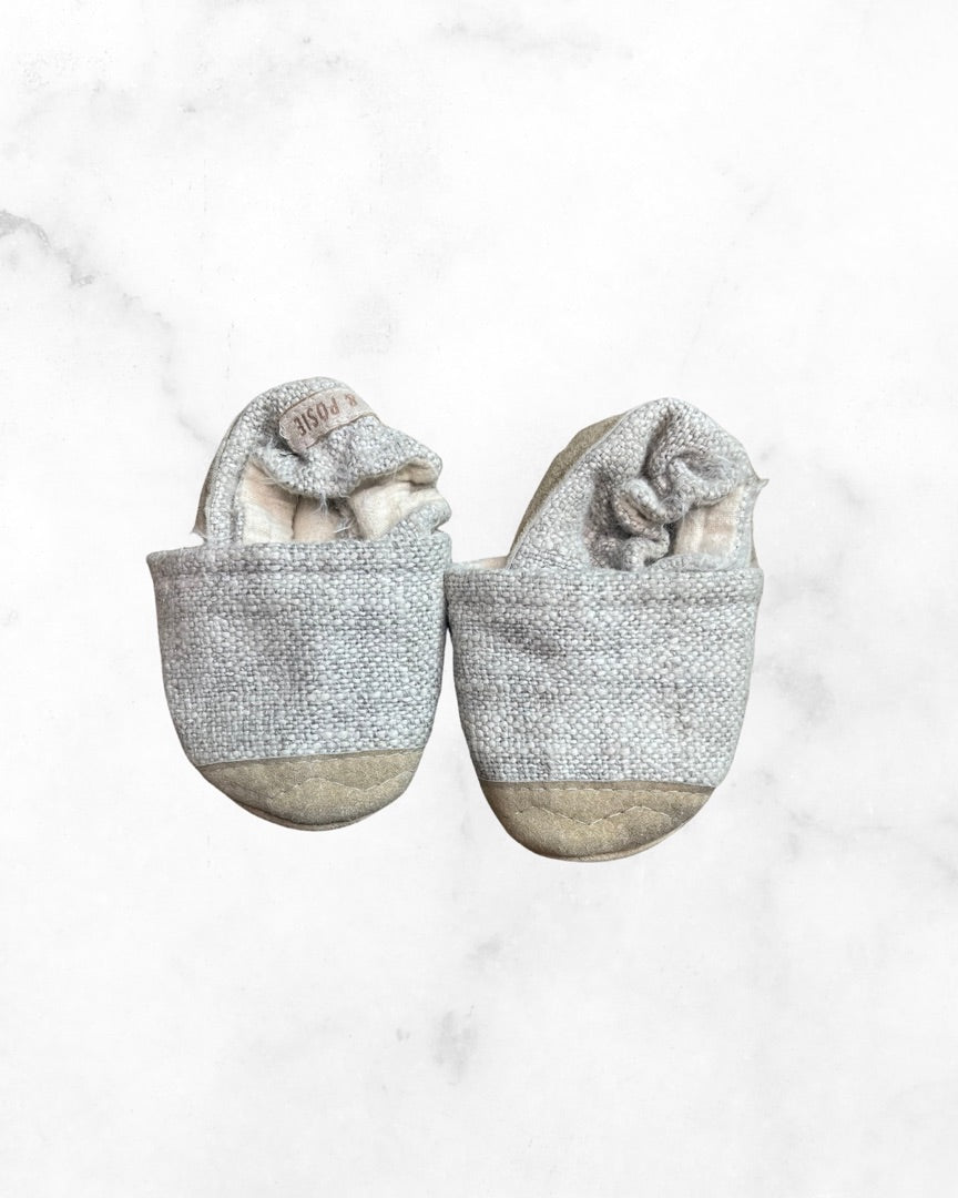 parker & posie ♡ 12-18 mo ♡ soft soled shoes