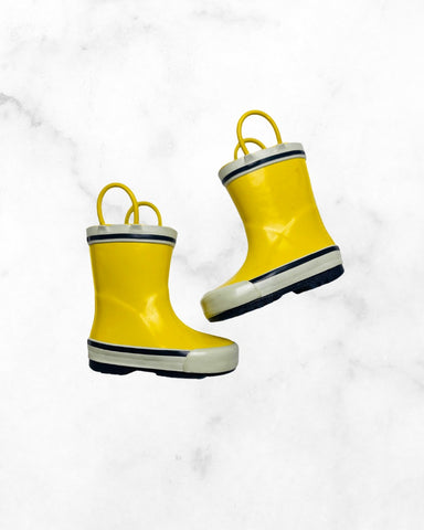 unknown ♡ 5 ♡ yellow rubber boots
