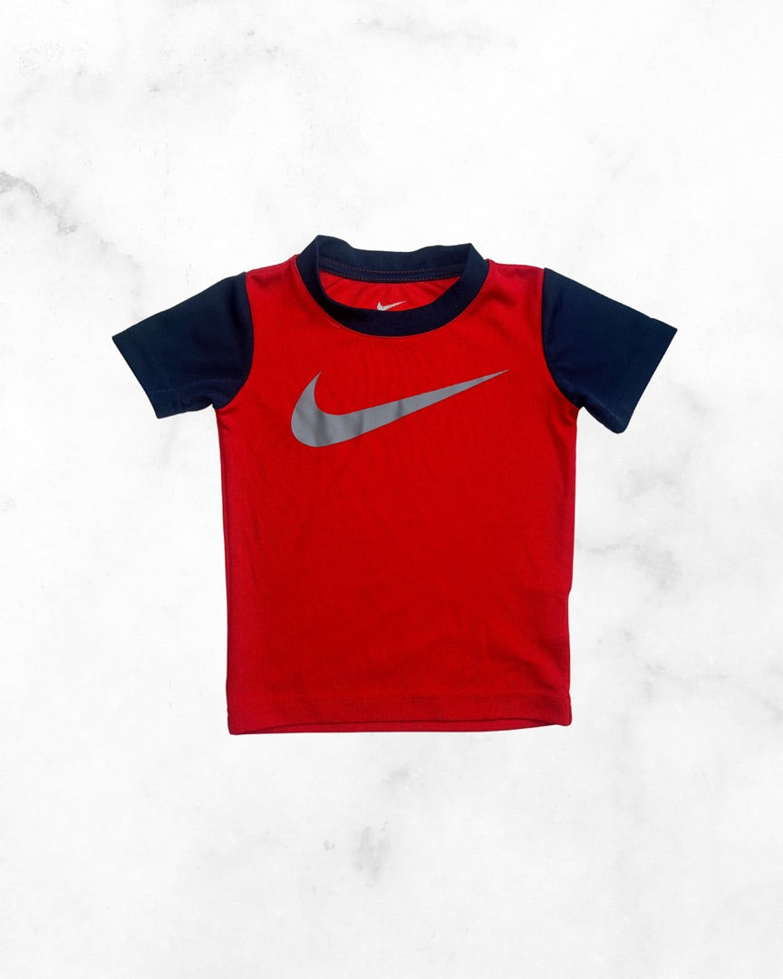 nike ♡ 2t ♡ dri-fit logo t-shirt