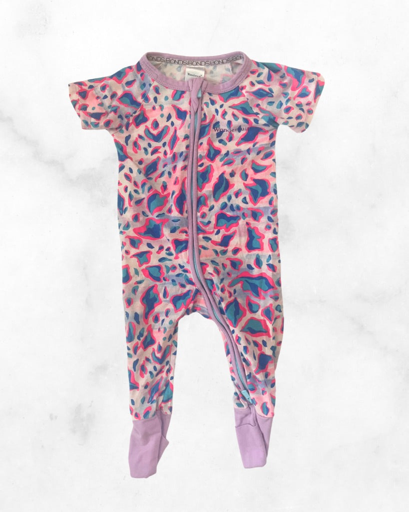 bonds ♡ 3-6 mo ♡ pink leopard print wondersuit