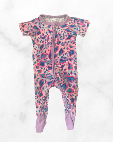 bonds ♡ 3-6 mo ♡ pink leopard print wondersuit
