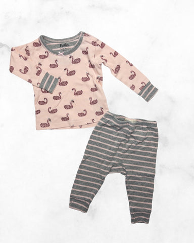 hatley ♡ 9-12 mo ♡ striped swan pj set