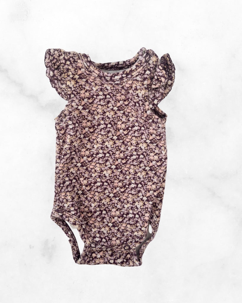 jamie kay ♡ 0-3mo ♡ purple floral bodysuit