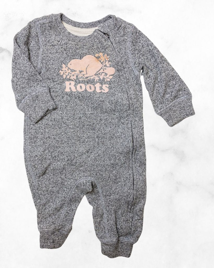 roots ♡ 3-6 mo ♡ salt and pepper romper