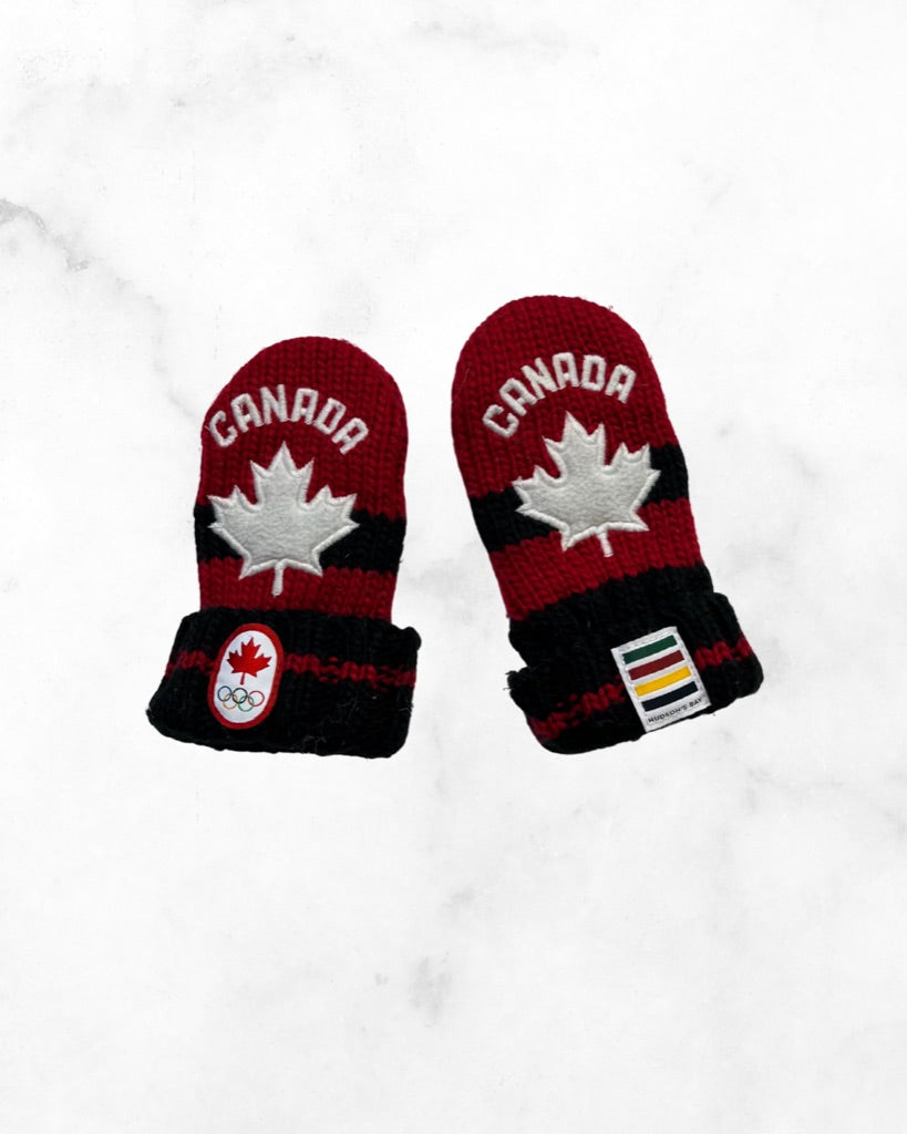 hudson's bay company ♡ o/s ♡ thumbless canada mitts