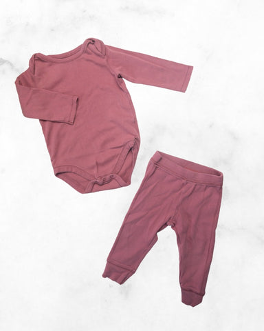 gymboree ♡ 6-12 mo ♡ soft bodysuit & leggings set