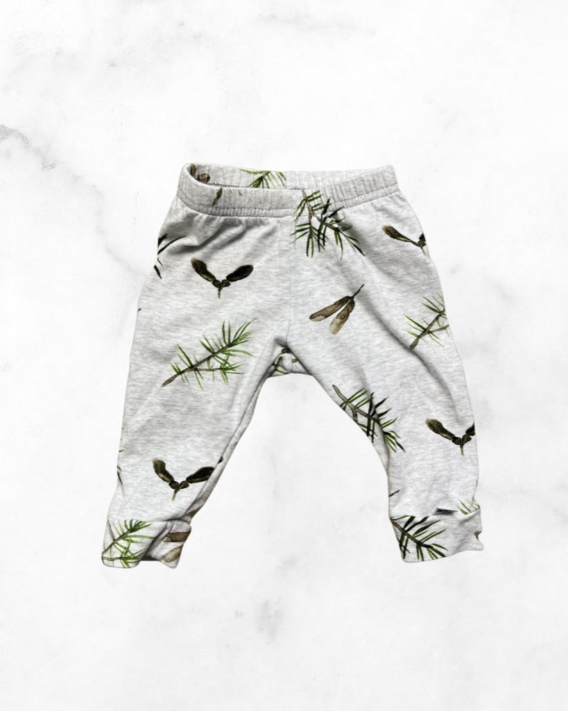 little & lively ♡ 0-3 mo ♡ branch & seed legging