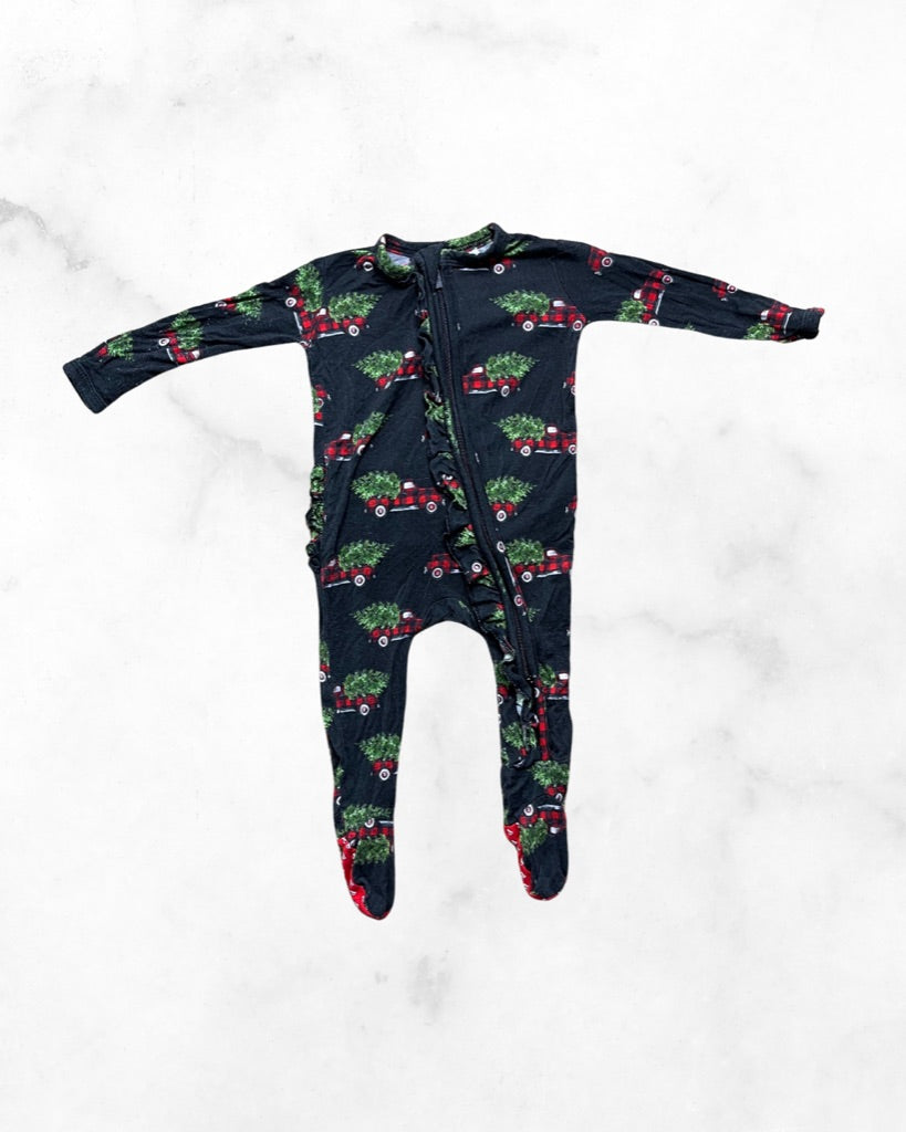 posh peanut ♡ nb ♡ christmas tree truck ruffle zip sleeper