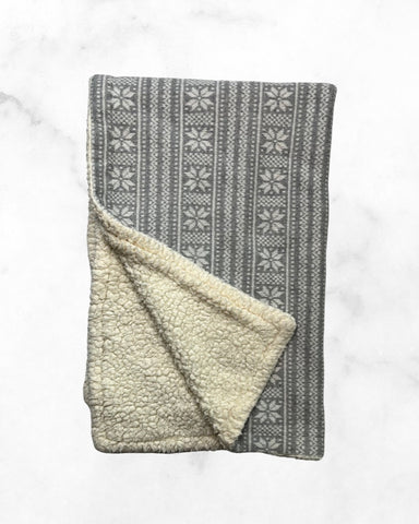 indigo ♡ o/s ♡ sherpa lined blanket