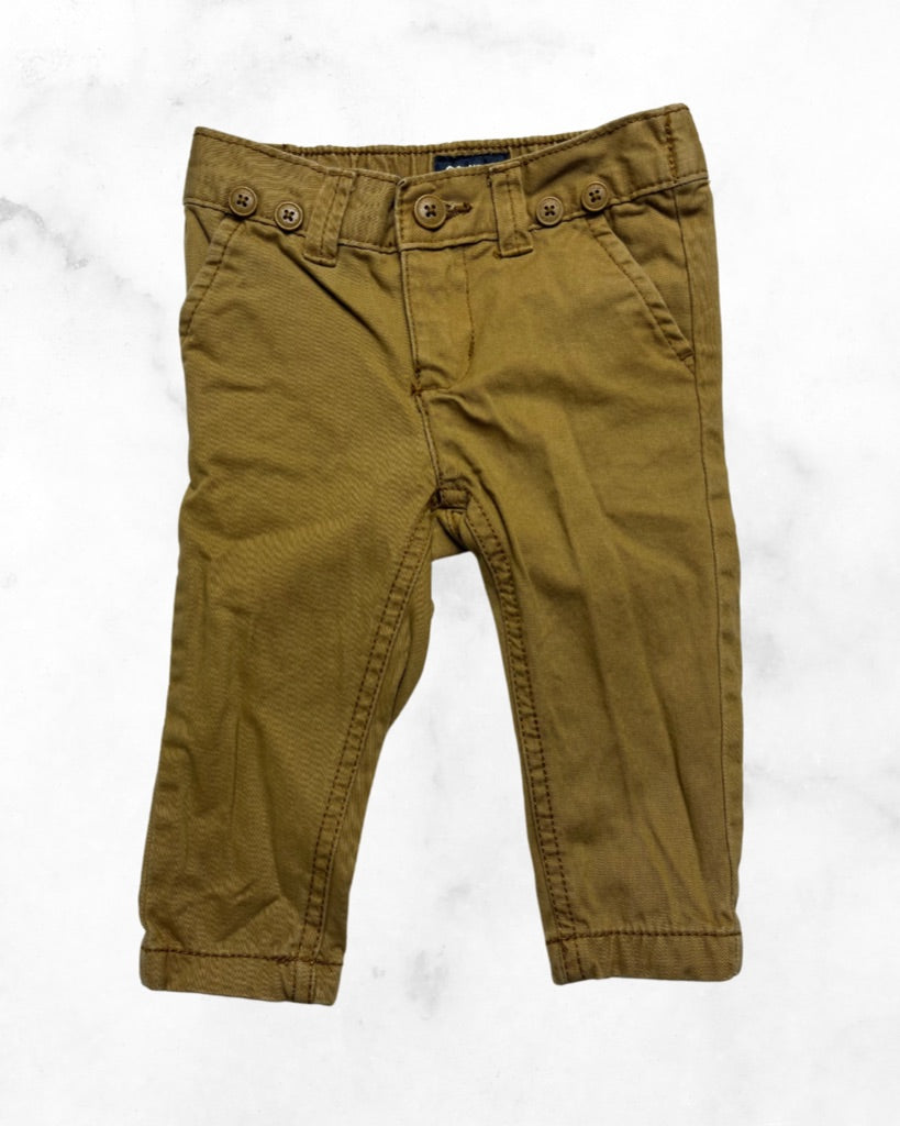 oshkosh ♡ 6-9 mo ♡ tan brown chinos