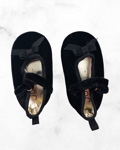 joe fresh ♡ 4 ♡ black velour crib shoes