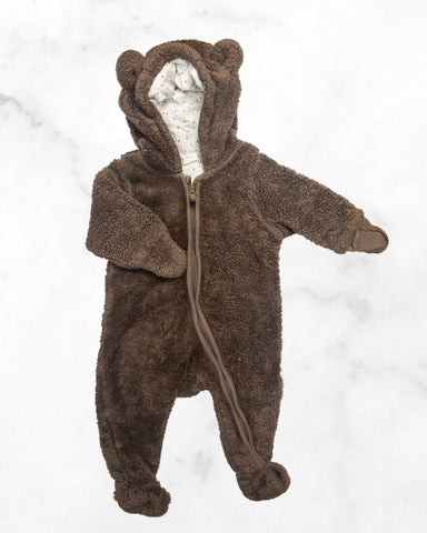 h&m ♡ 2-4 mo ♡ fuzzy bear bunting