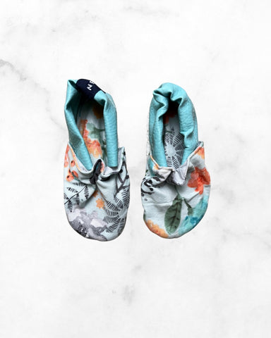 newbornlander ♡ 12-18 ♡ floral summer shoes