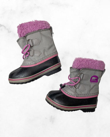 sorel ♡ 9 ♡ yoot pac boot