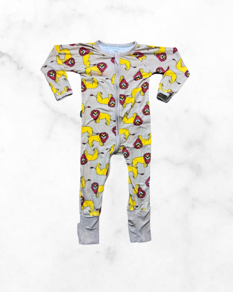bonds ♡ 18-24 mo ♡ lion wondersuit