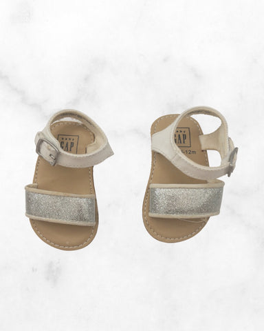 gap ♡ 6-12 mo ♡ silver sandals