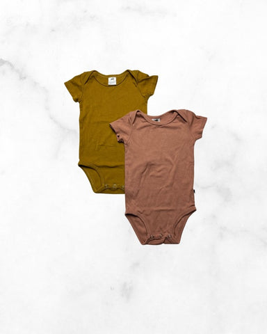 little & lively ♡ 6-12 mo ♡ caramel & clay bodysuit bundle