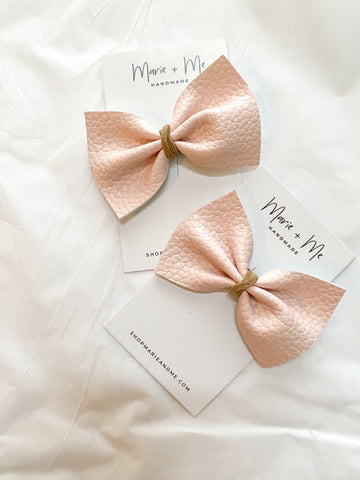 georgia bow with suede centre ♡ light pink vegan leather