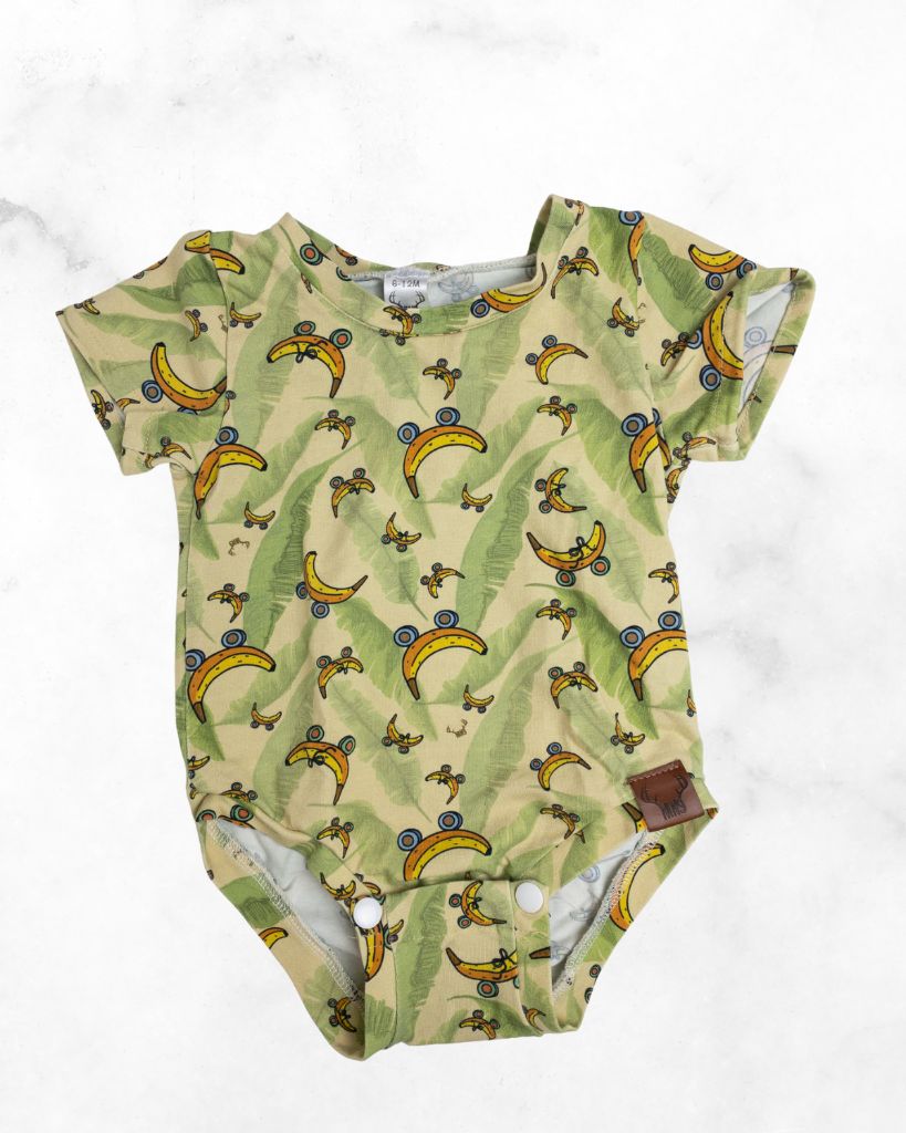 nin9 ♡ 6-12 mo ♡ banana skateboard onesie