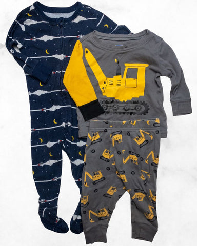 old navy ♡ 6-12 mo ♡ 2 piece and zipper one piece pj bundle