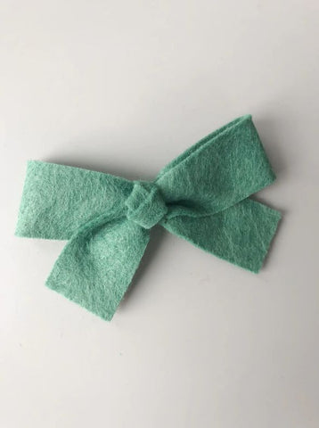 charlotte bow ♡  spruce holiday felt